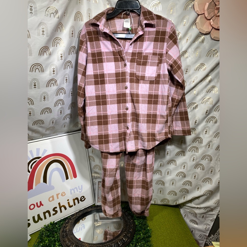 No Boundaries Pink and Brown Plaid Pajama Set